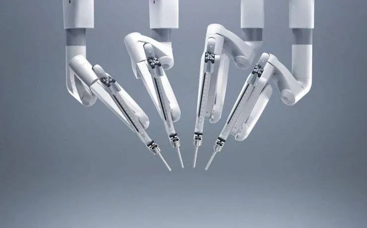达芬奇称霸手术机器人领域 国产手术机器人需突破桎梏！
