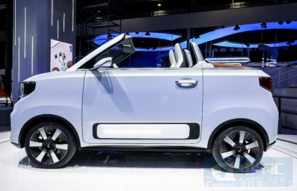 宏光MINIEV敞篷版上海车展发布，2022年量产上市